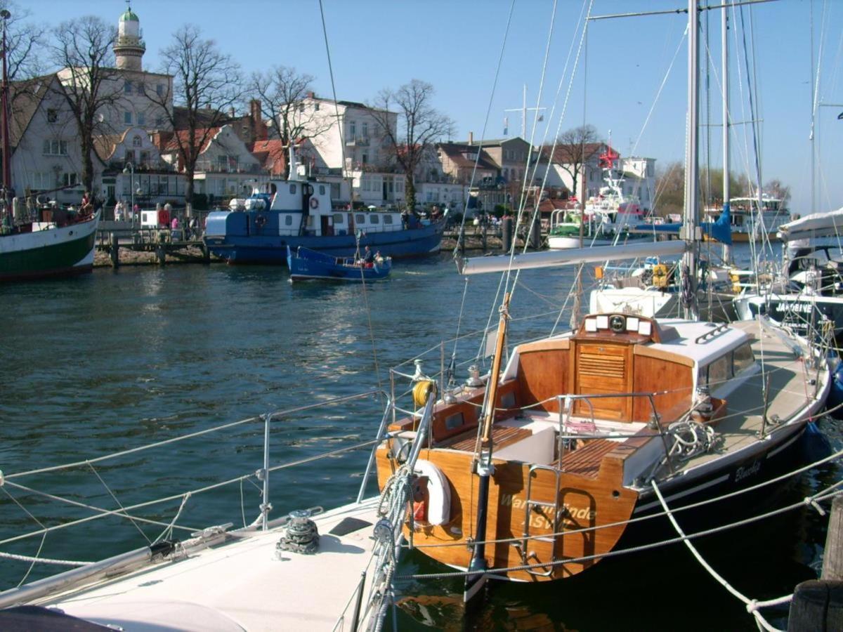 Ferienappartement Dicht Dran, Direkt Am Alten Strom Rostock Exterior photo